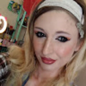 Meet your Posher, Amie